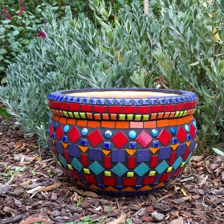 beautiful flower pot mosaic